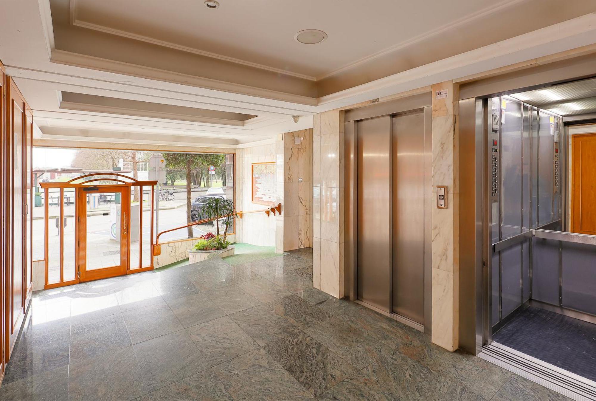 Apartmán Playa De San Lorenzo Gijón Exteriér fotografie
